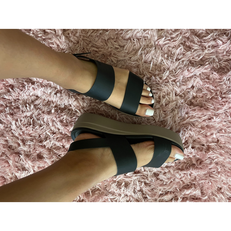 Crocs™ Brooklyn Low Wedge Womens | OPEN24.PL